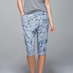 LULULEMON Retreat Yogi Crop Pants Star Crushed Silver Fox Deep Navy 6